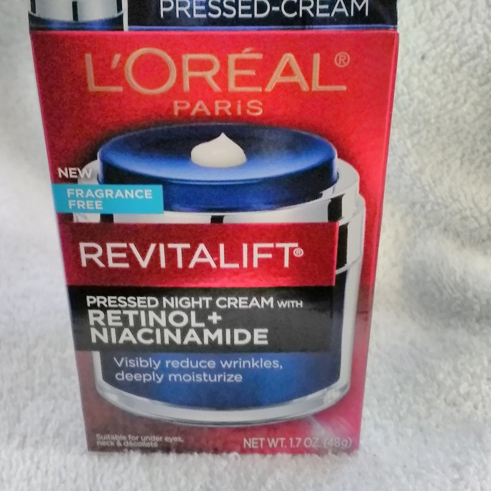 (2) Loreal Paris RevitaLift Retinol+niacinamide pressed cream